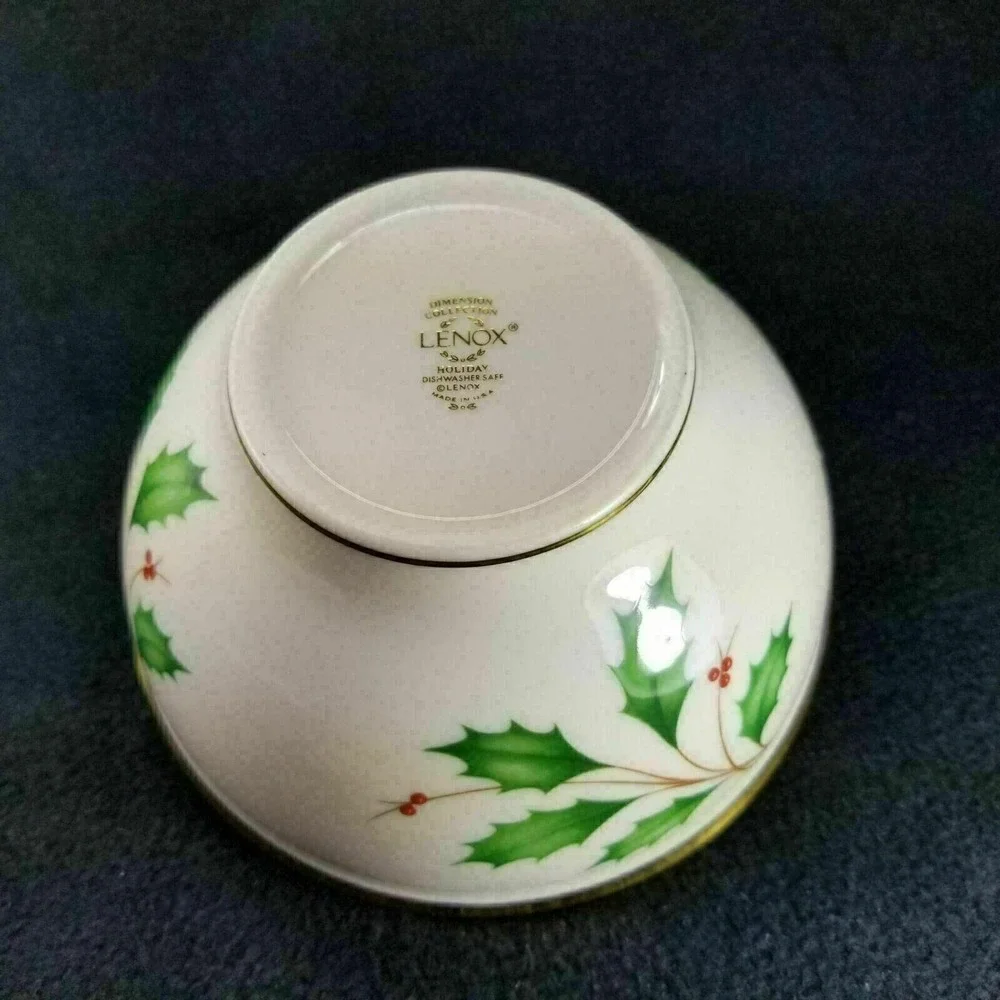 Lenox Holiday Collection 6‎ Inch Christmas Candy Snack Cookie Gold Trim Bowl